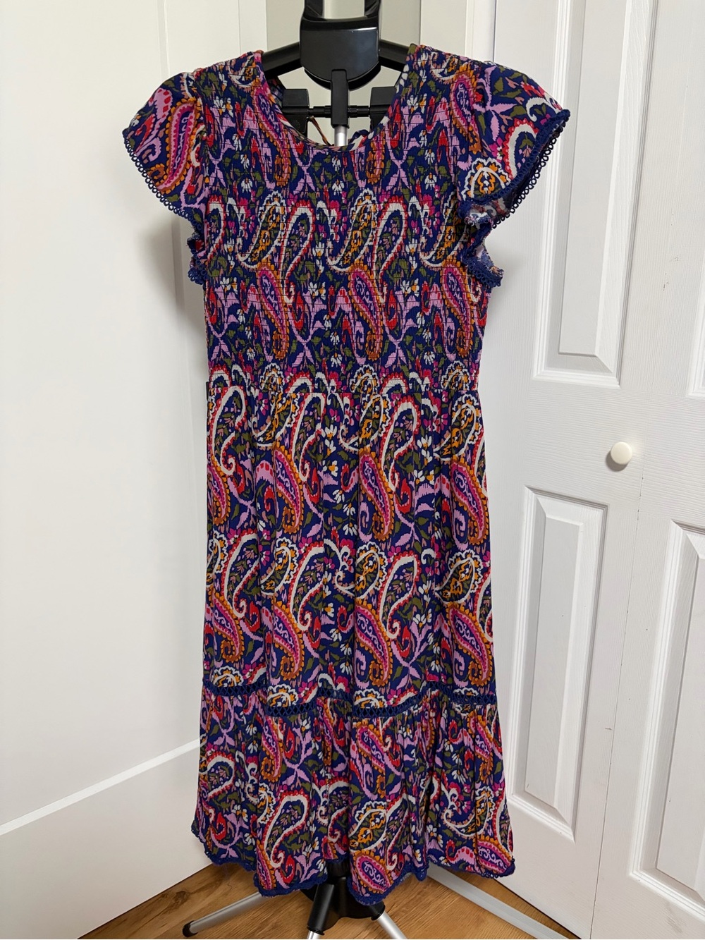 Women’s Patrons of Peace Paisley Print Flutter Sleeve Dress in Multicolor-large